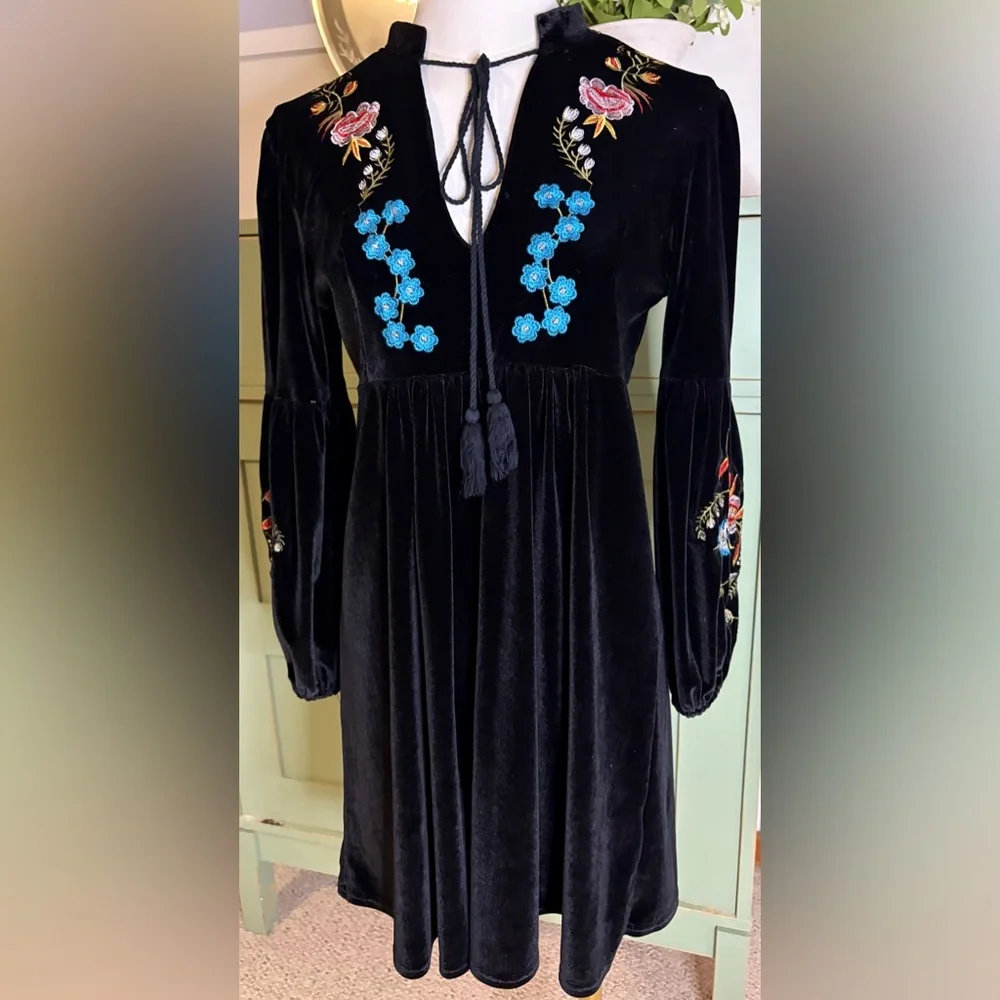 ASA Black Velvet Embroidered Floral Bohemian Style Dress - Picture 2 of 13